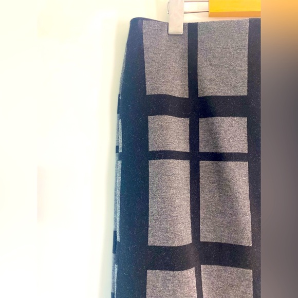 Jules & Leopold Pencil Skirt - Picture 7 of 8